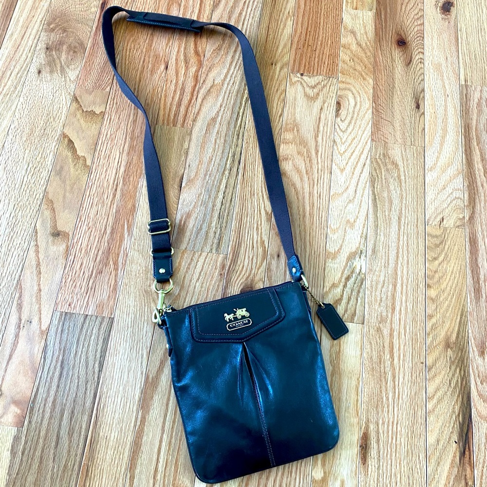 Coach crossbody bag, brown, excellent condition